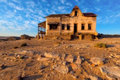 Day 5: Kolmanskop and Luderitz